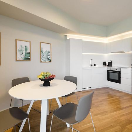 Urban Apt With Stunning Acropolis View & Roofdeck Athena Bagian luar foto