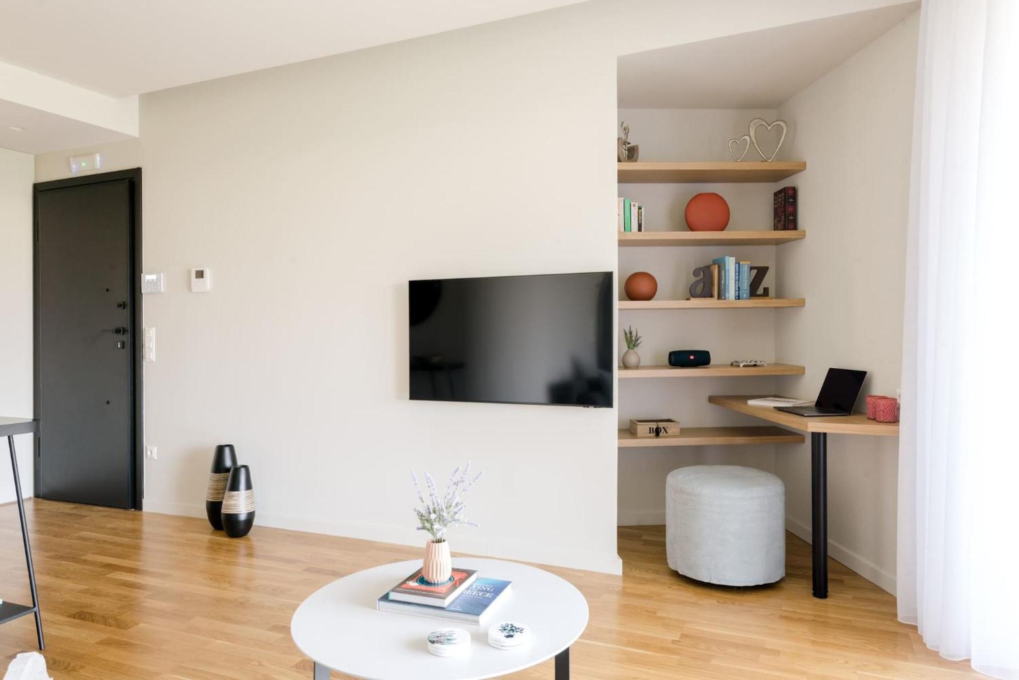 Urban Apt With Stunning Acropolis View & Roofdeck Athena Bagian luar foto