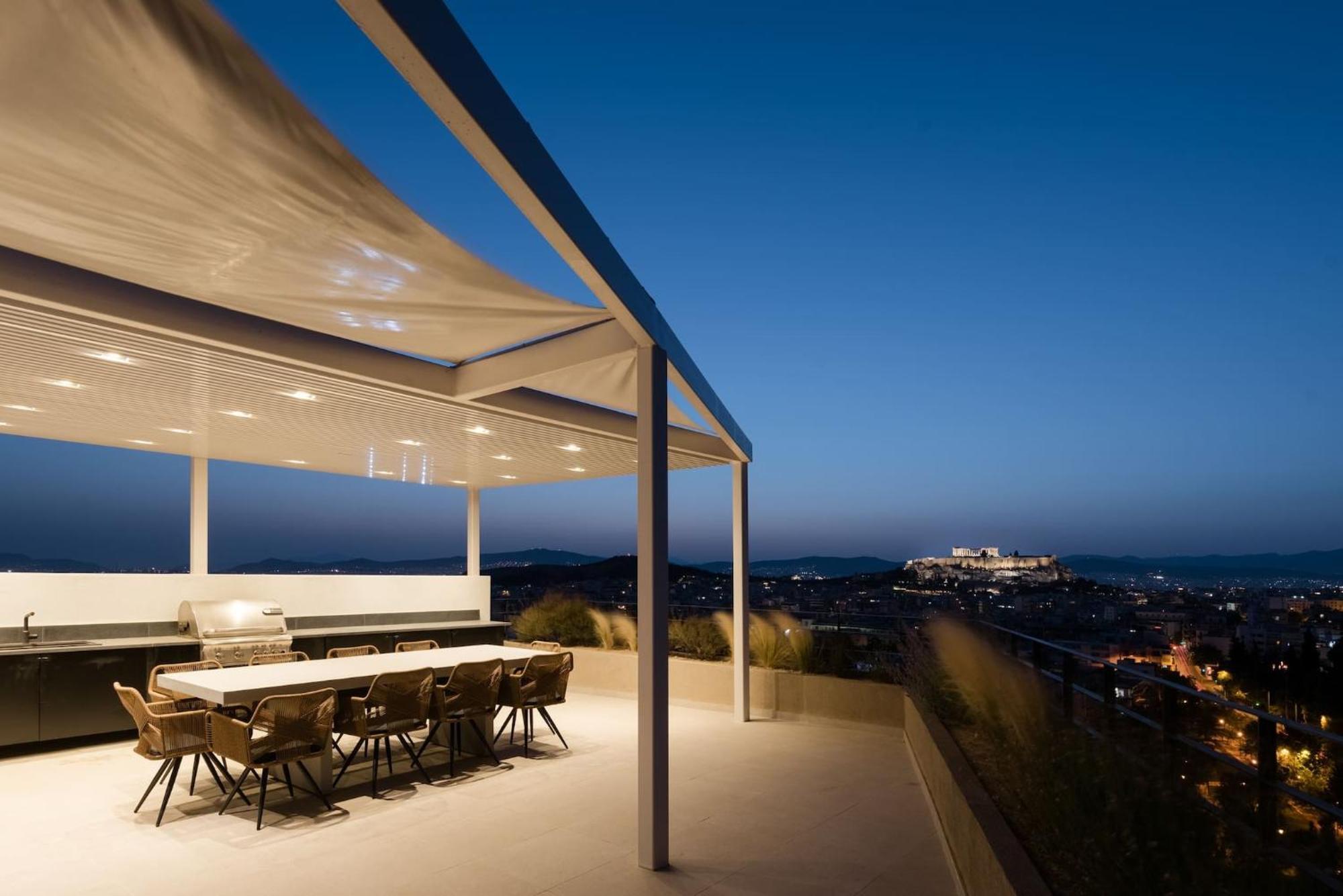 Urban Apt With Stunning Acropolis View & Roofdeck Athena Bagian luar foto